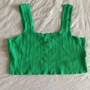H&M sleeveless cropped top